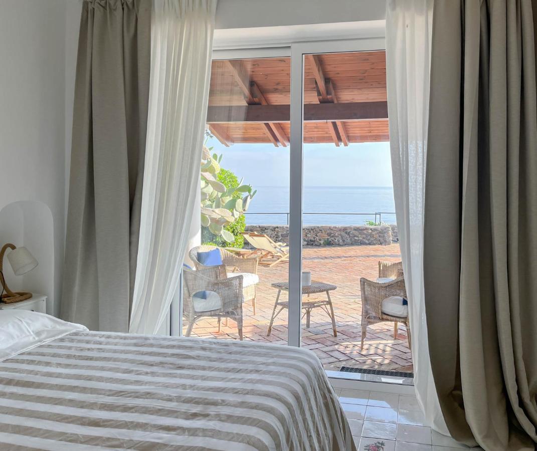 Nelinda Waterfront Accommodation Casamicciola Terme Exterior foto