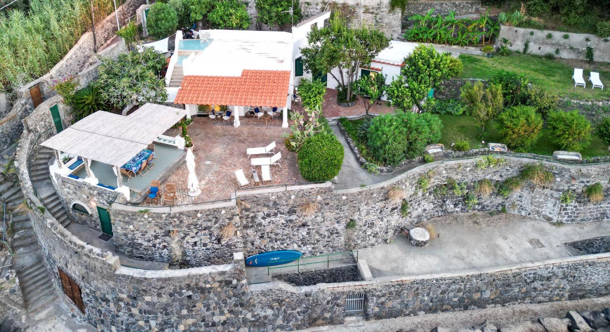 Nelinda Waterfront Accommodation Casamicciola Terme Exterior foto