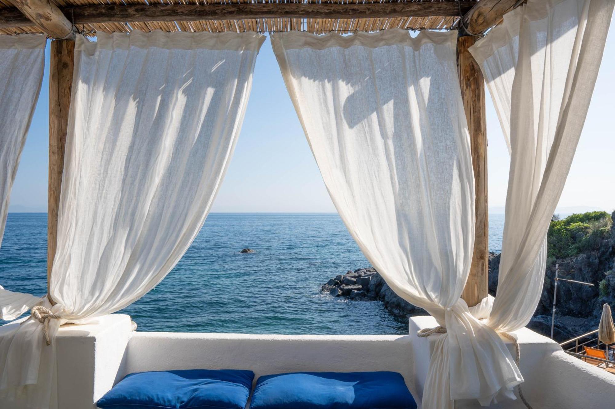 Nelinda Waterfront Accommodation Casamicciola Terme Exterior foto